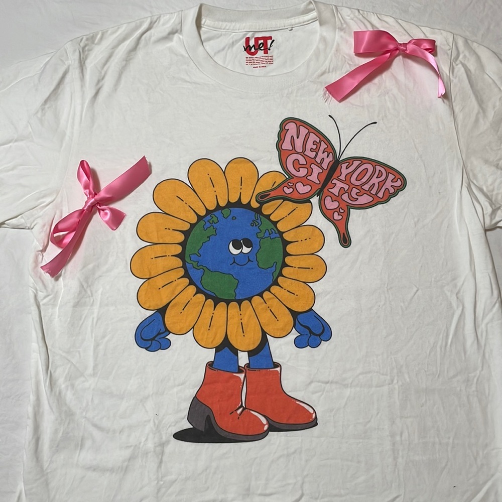 Uniqlo t-shirt